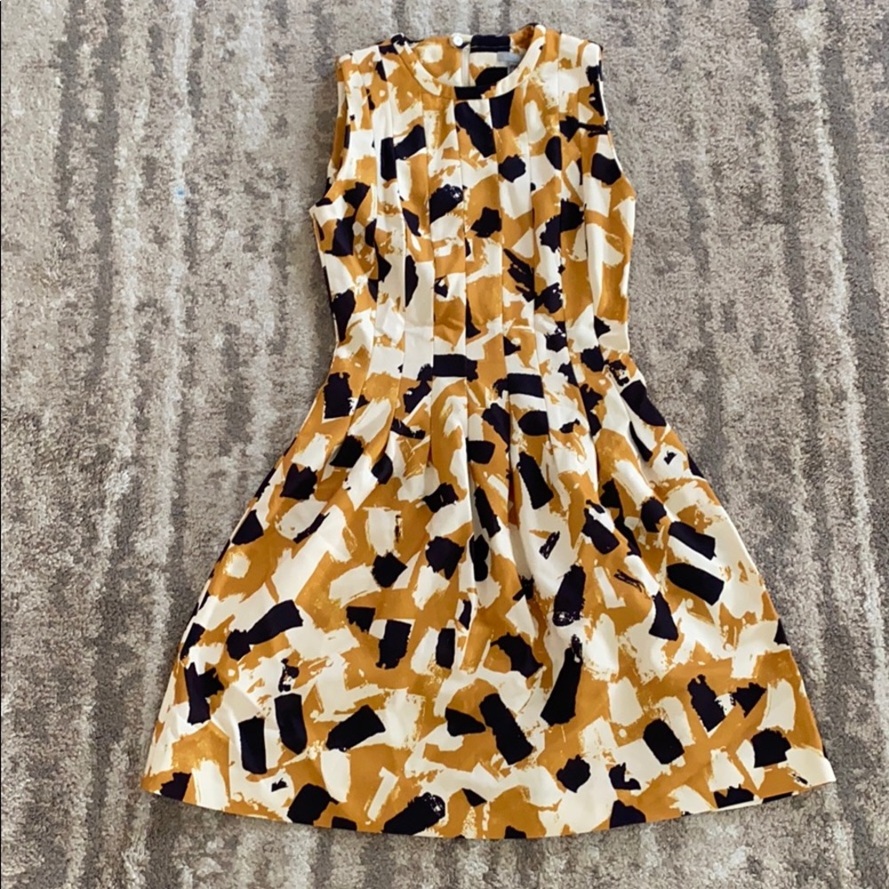 A line sleeveless midi dress